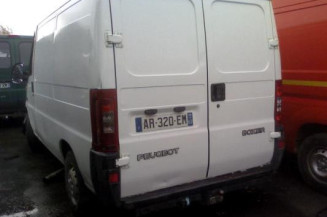 Crosse arriere droit PEUGEOT BOXER 1