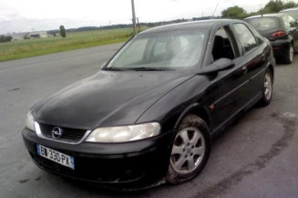 Aile avant droit OPEL VECTRA B Photo n°1