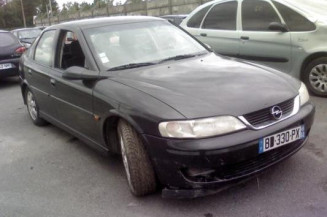 Aile avant droit OPEL VECTRA B