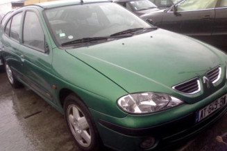 Amortisseur avant gauche RENAULT MEGANE 1