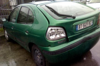 Amortisseur avant gauche RENAULT MEGANE 1