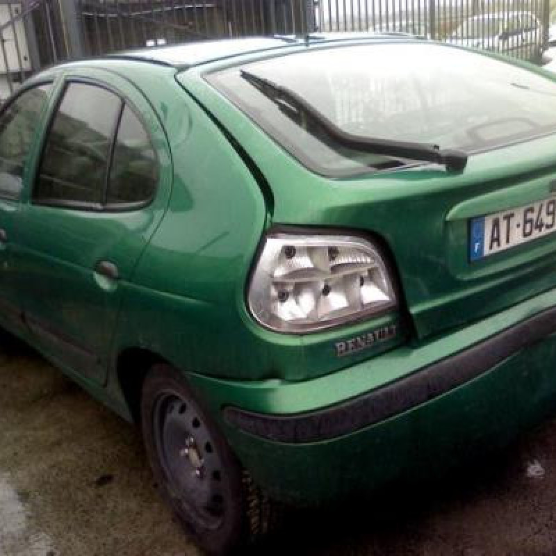 Amortisseur avant gauche RENAULT MEGANE 1 Photo n°5