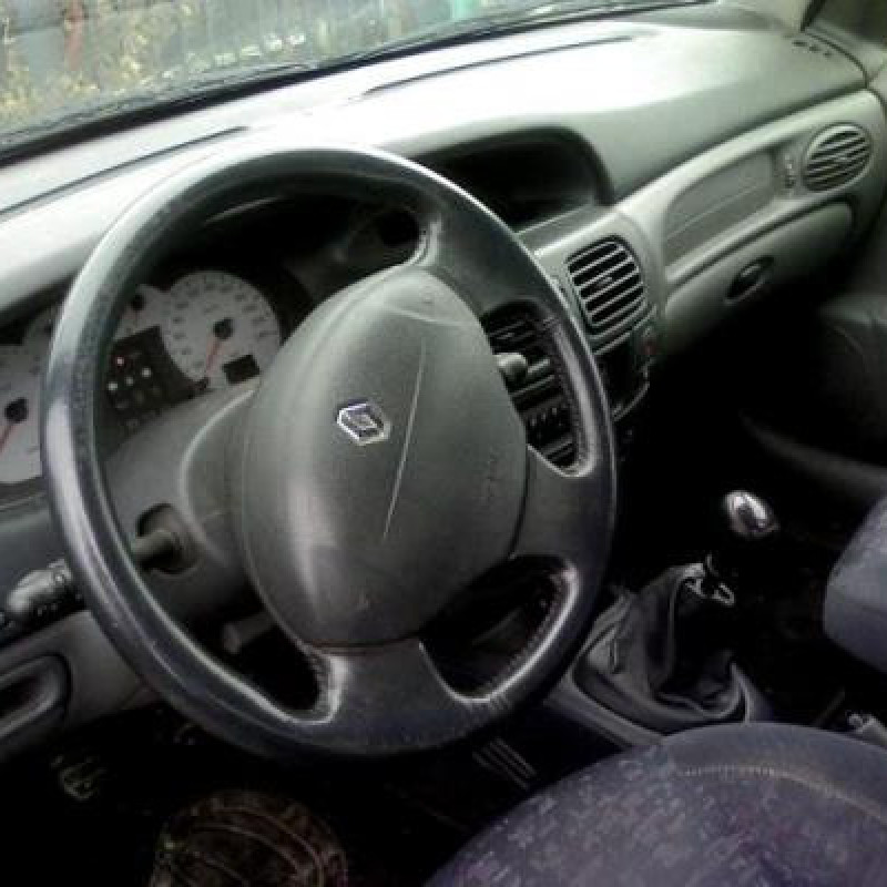 Amortisseur avant gauche RENAULT MEGANE 1 Photo n°6