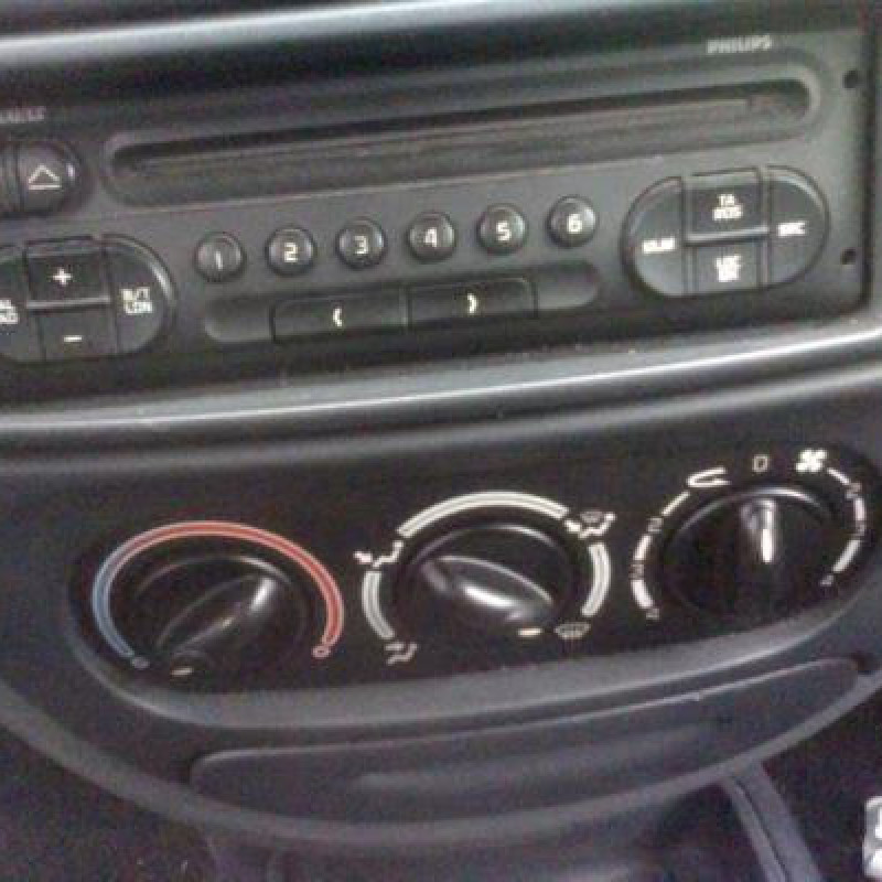 Amortisseur avant gauche RENAULT MEGANE 1 Photo n°7