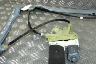 Leve vitre electrique avant droit RENAULT LAGUNA 3 Photo n°1