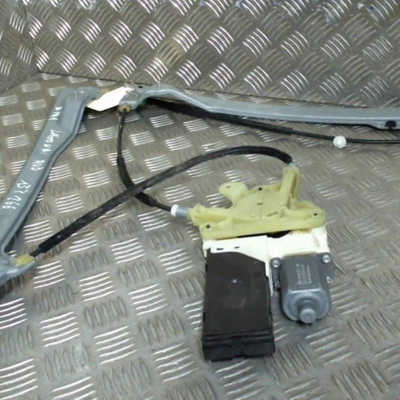 Leve vitre electrique avant droit RENAULT LAGUNA 3 Photo n°1