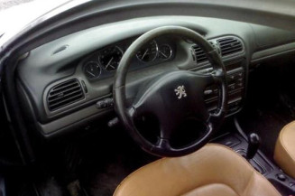 Porte avant droit PEUGEOT 406