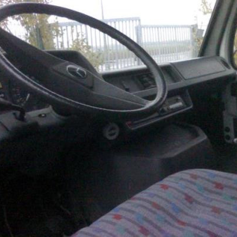 Alternateur MERCEDES SERIE L 602 Photo n°8