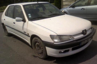 Retroviseur droit PEUGEOT 306