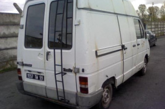Retroviseur droit RENAULT TRAFIC 1