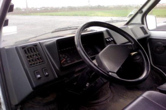 Retroviseur droit RENAULT TRAFIC 1