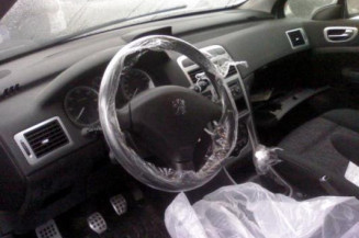 Bras essuie glace avant droit PEUGEOT 307