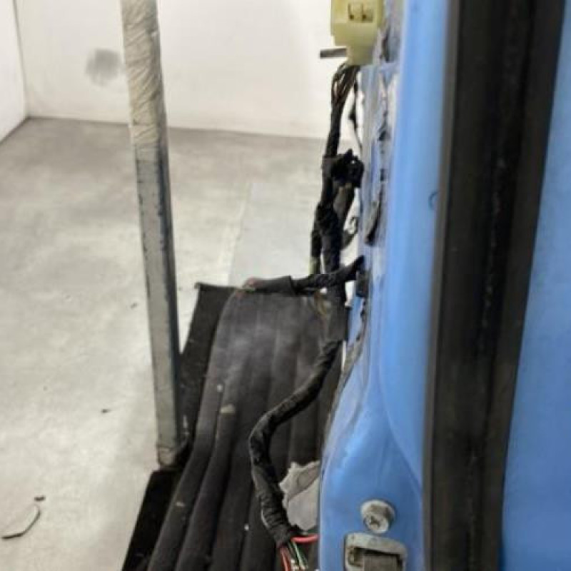 Porte avant gauche OPEL AGILA B Photo n°4