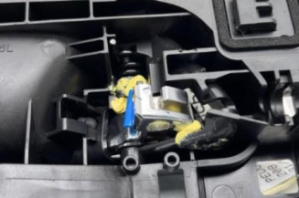 Poignee interieur avant gauche PEUGEOT 208 2