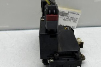 Serrure avant gauche FORD FUSION