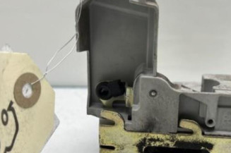Serrure avant droit PEUGEOT 307