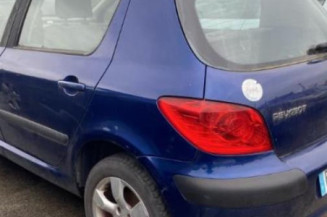Serrure avant droit PEUGEOT 307