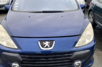 Serrure avant droit PEUGEOT 307
