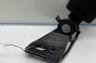 Attache ceinture arriere gauche PEUGEOT 308 2