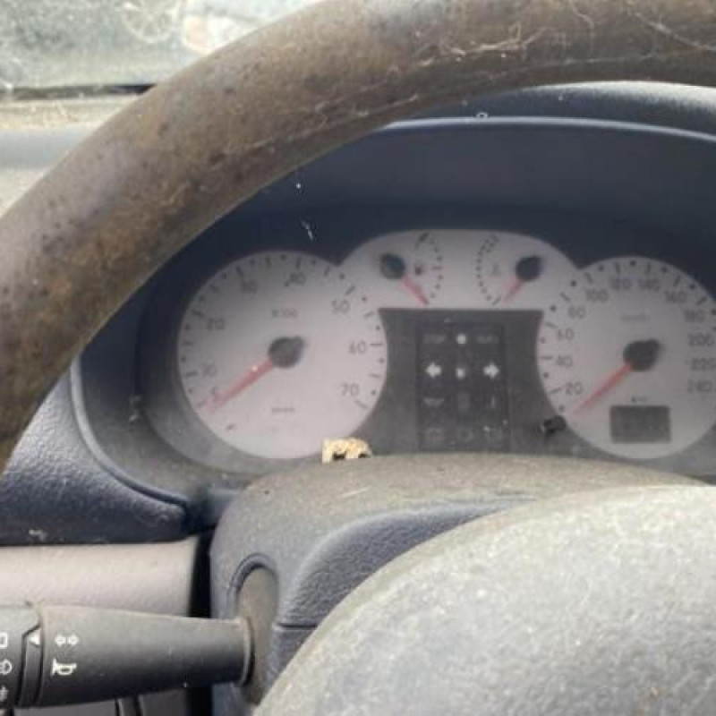Interrupteur de leve vitre avant gauche RENAULT CLIO 2 Photo n°14