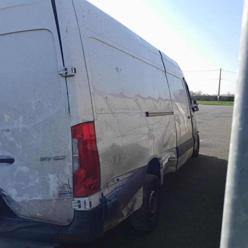 Crosse arriere droit MERCEDES SPRINTER 3 Photo n°10