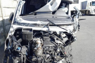 Feu arriere stop central MERCEDES SPRINTER 3