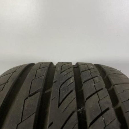 Pneu  