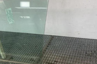 Vitre avant gauche RENAULT MEGANE 2