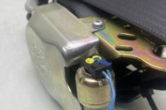 Pretensionneur de ceinture avant droit SUZUKI SWIFT 3