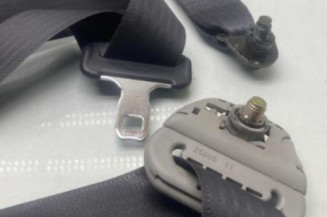 Pretensionneur de ceinture avant gauche SUZUKI SWIFT 3 Photo n°1