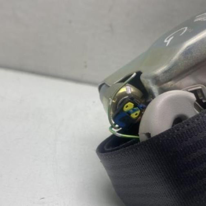 Pretensionneur de ceinture avant gauche SUZUKI SWIFT 3 Photo n°6