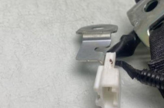 Attache ceinture arriere gauche TOYOTA YARIS 3