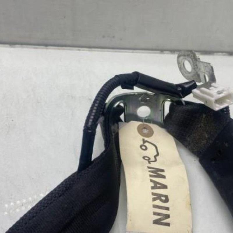 Attache ceinture arriere gauche TOYOTA YARIS 3 Photo n°3