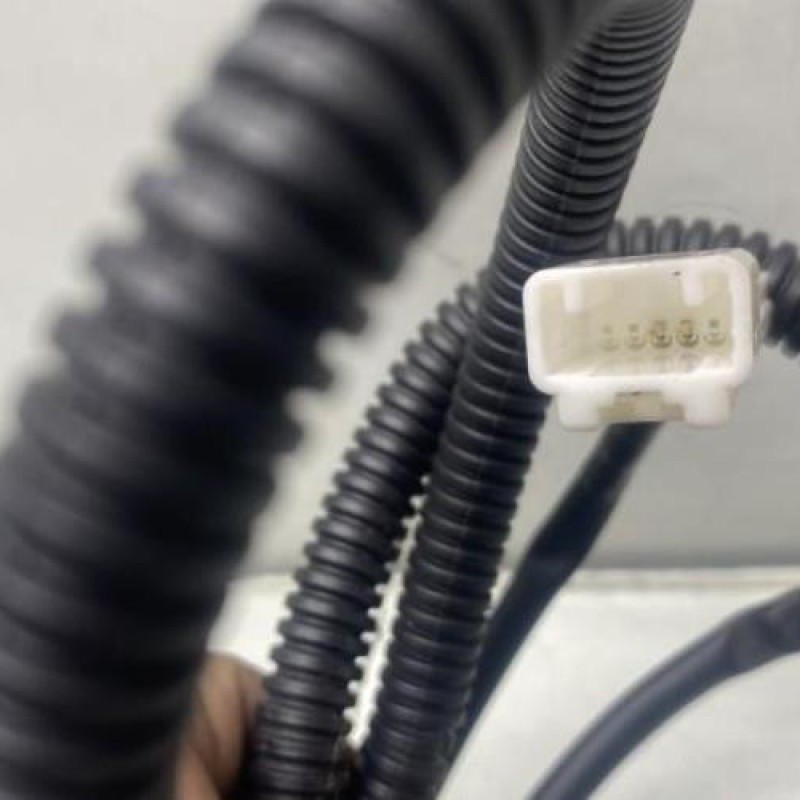 Attache ceinture avant droit TOYOTA YARIS 3 Photo n°4