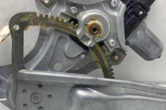 Leve vitre electrique arriere droit TOYOTA YARIS 3