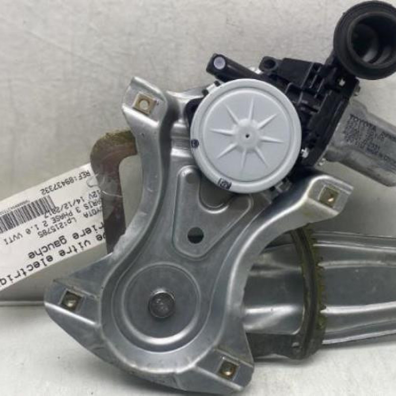 Leve vitre electrique arriere gauche TOYOTA YARIS 3 Photo n°3
