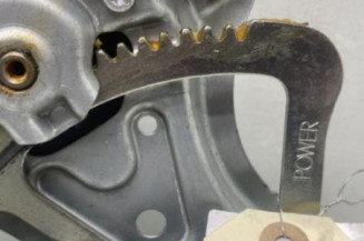 Leve vitre electrique arriere gauche TOYOTA YARIS 3