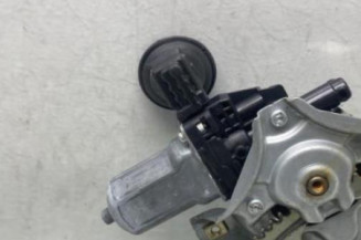 Leve vitre electrique arriere gauche TOYOTA YARIS 3