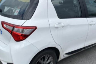 Serrure avant droit TOYOTA YARIS 3
