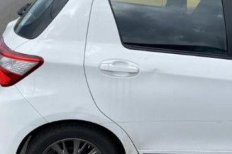 Serrure avant droit TOYOTA YARIS 3