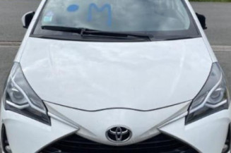Serrure avant droit TOYOTA YARIS 3
