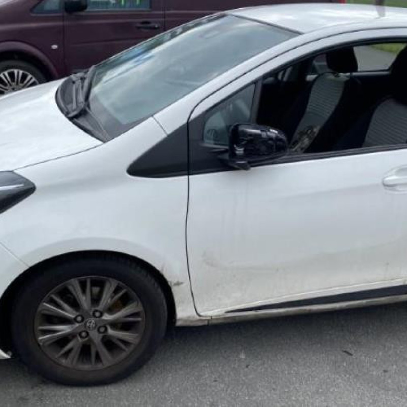 Serrure avant droit TOYOTA YARIS 3 Photo n°16