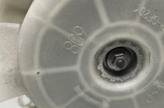 Moto ventilateur radiateur TOYOTA YARIS 3