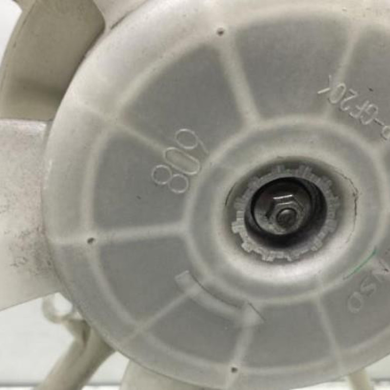 Moto ventilateur radiateur TOYOTA YARIS 3 Photo n°8