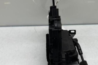 Serrure avant droit RENAULT CLIO 4