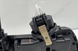 Serrure avant droit RENAULT CLIO 4