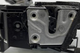 Serrure avant droit RENAULT CLIO 4