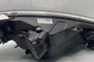 Optique avant principal gauche (feux)(phare) PEUGEOT 1007