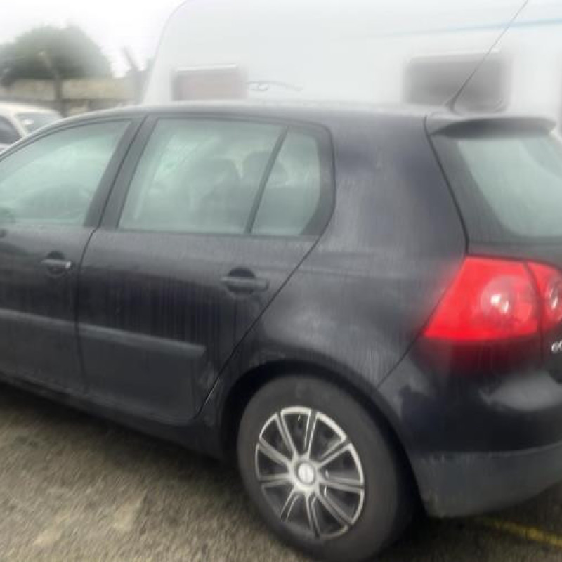 Feu arriere principal gauche (feux) VOLKSWAGEN GOLF 5 Photo n°7