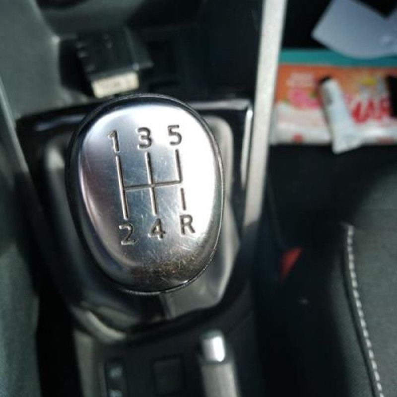 Air bag conducteur RENAULT CLIO 4 Photo n°11